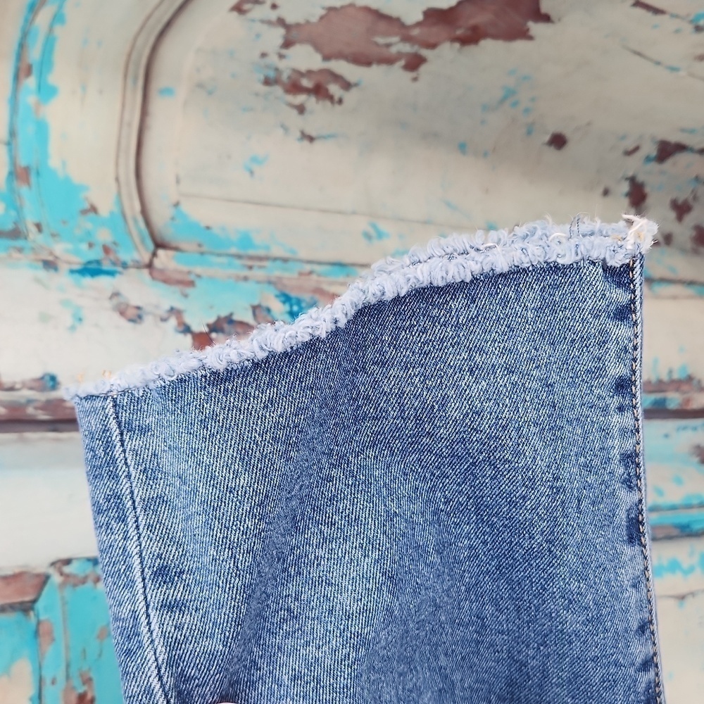 Kancan Button Fly Distressed Raw Hem Jeans - Picture 3 of 7